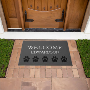 Modern gray burlap Welkome familienaam hond poten Deurmat