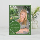 Modern Green and White Circle Photo Afstuderen Aankondiging (Staand voorkant)
