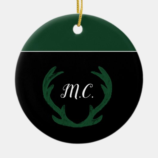 Modern Green Deer Antlers Monogram Keramisch Ornament (Voorkant)