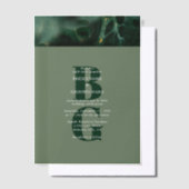 Modern Green Marble Monogram Wedding Vellum Uitnodigingen (Offset)