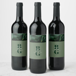 Modern Green Marble Monogram Wedding Wijn Etiket