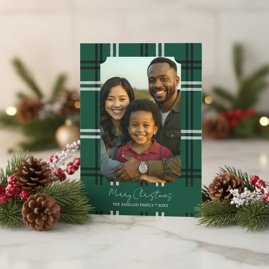 Modern Green Plaid Family Photo Holiday Greeting Kaart