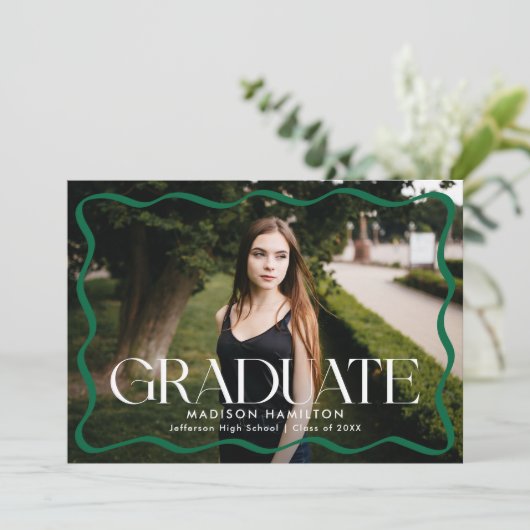 Modern Green Wavy Lijst Afstuderen Foto Afstuderen Aankondiging (Staand voorkant)