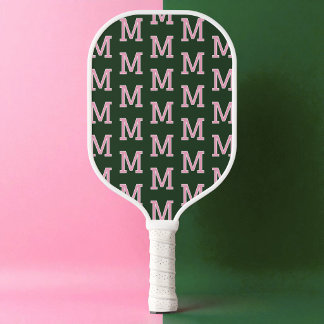 Modern groen en roze initiaal monogram patroon pickleball paddle