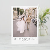 Modern handgeschreven script en 4 foto's bruiloft bedankkaart (Staand voorkant)