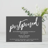 Modern handschrift uitgesteld bruiloft donkergrijs kaart (Staand voorkant)