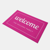 Modern Heet Roze en Wit Gepersonaliseerd Welkom Deurmat (Schuin)