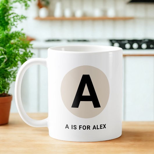 Modern Initial Mug – “A is for [Name]” Design Koffiemok