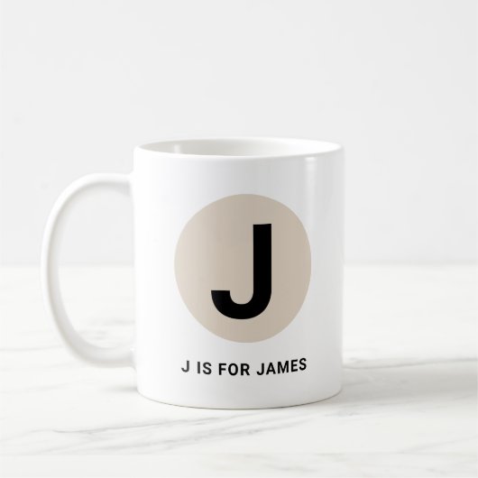 Modern Initial Mug – “J is for [Name]” Design Koffiemok (Links)