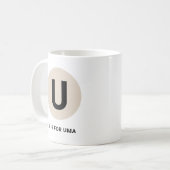 Modern Initial Mug – “U is for [Name]” Design Koffiemok (Voorkant links)