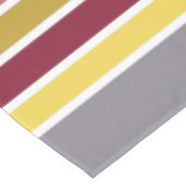 Modern kleurrijk gestreept tafelkleed (Gekanteld)