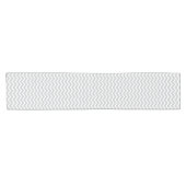 Modern Light Grey Chevron Stripes Pattern Korte Tafelloper (Horizontaal)