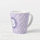Modern Lilac Purple Diagonal Stripes Monogram Latte Mok (Rechterhoek)