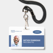 Modern logo met naam en barcode voor werknemers badge (Voorzijde met lanyard)