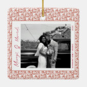 Modern Merry and Married Newlywed Bow Christmas Keramisch Ornament (Achterkant)