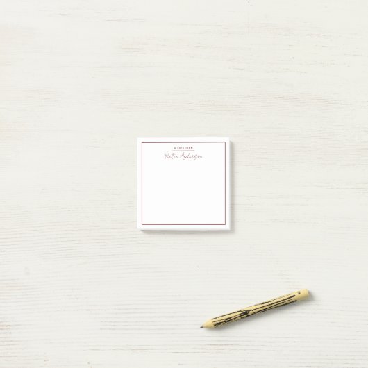Modern Minimaal Typografie Script Maroon Post-it® Notes (Op bureau)