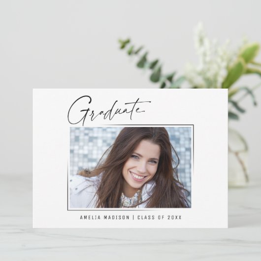 Modern minimaal uniek inktscript Afstuderen 4 foto Aankondiging (Staand voorkant)