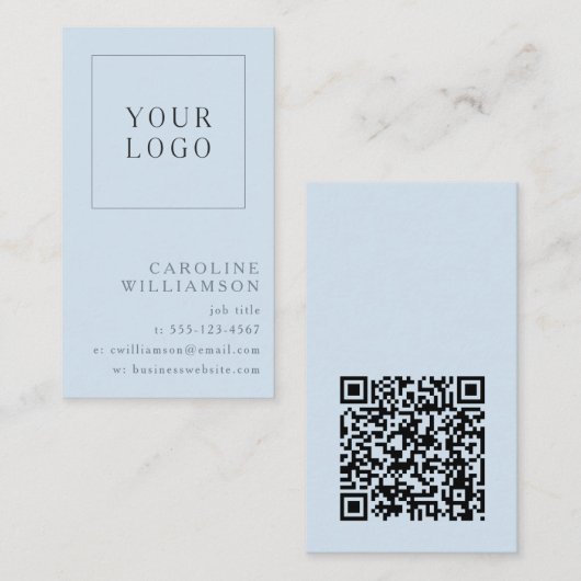 Modern Minimaal Verticaal Logo QR Code Zachte Blau Visitekaartje (Voorkant / Achterkant)
