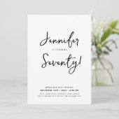 Modern Minimal 70th Birthday Script Zwart & Wit Kaart (Staand voorkant)