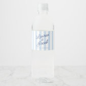 Modern Minimal Minimalist Blue Stripes Wedding Waterfles Etiket (Voorkant)