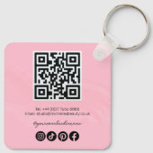 Modern minimalist pink hair styling wavy QR Sleutelhanger (Achterkant)