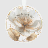 Modern Minimalist White and Gold Wedding Ornament (achterkant)
