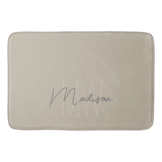 Modern minimalistisch monogram beige scriptnaam badmat (Voorkant)
