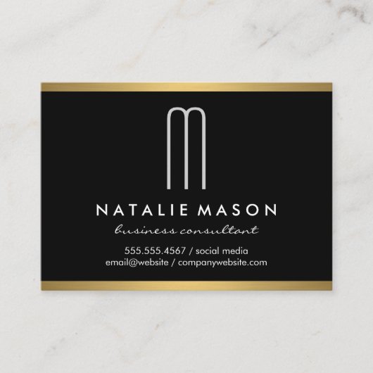 Modern minimalistisch monogram op zwarte goudstrip visitekaartje (Voorkant)