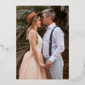 Modern minimalistisch script bruiloft gouden folie uitnodiging (Achterkant)