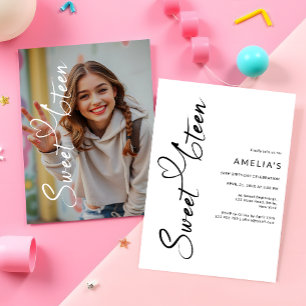 Modern Minimalistisch Script Hart Sweet 6teen Foto Kaart