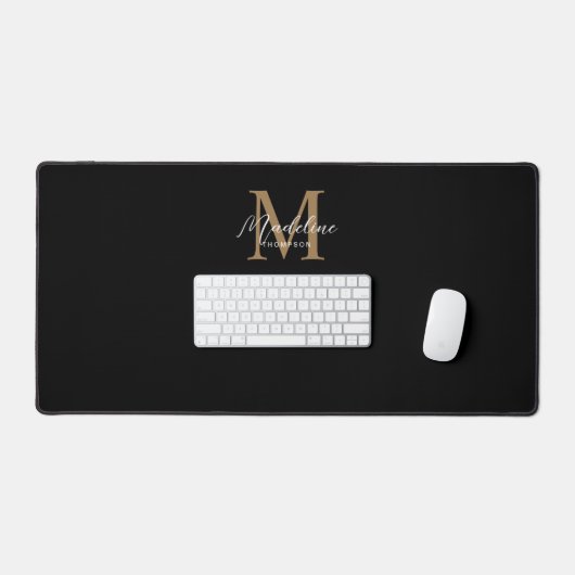 Modern Minimalistisch Script Zwart Goud Monogram Bureaumat (Keyboard & Muis)