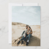 Modern minimalistisch terracotta Script Wedding Save The Date (Achterkant)