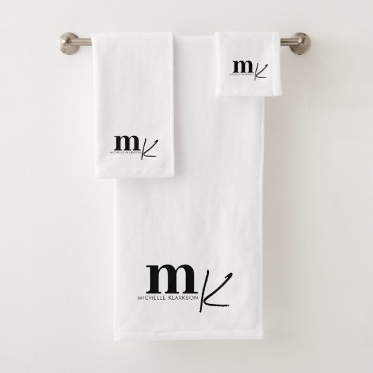 Modern minimalistisch zwart-wit monogram bad handdoek (Insitu)