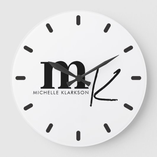 Modern minimalistisch zwart-wit monogram grote klok (Voorkant)