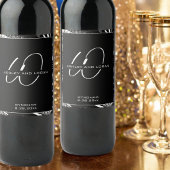 Modern minimalistisch zwart-wit monogram huwelijk wijn etiket