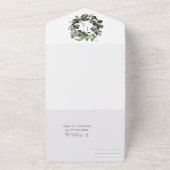 Modern Monogram Eucalyptus Krans Trouwen | Wit All In One Uitnodiging (Buitenkant)