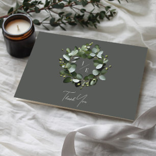 Modern monogram eucalyptuskrans Gray Bedankkaart