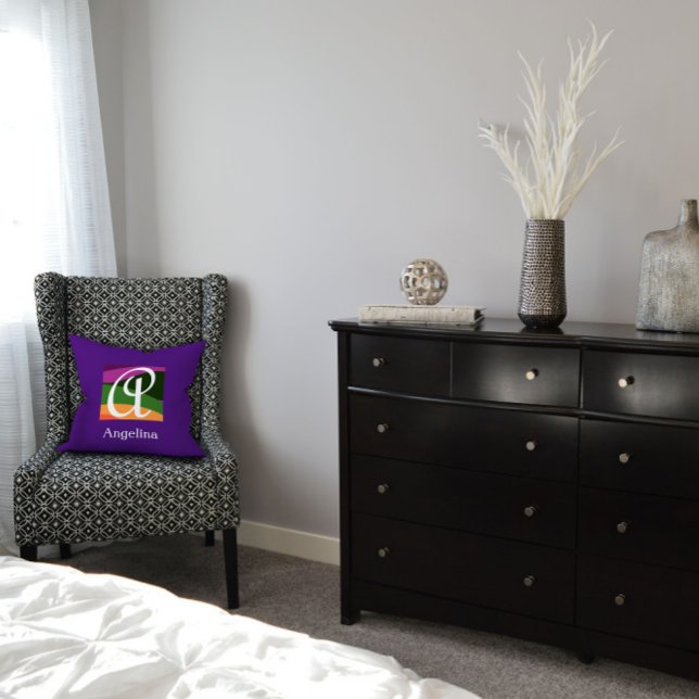 Modern Monogram Initiaal Letter paars Sierkussen (Creator heeft geüpload)