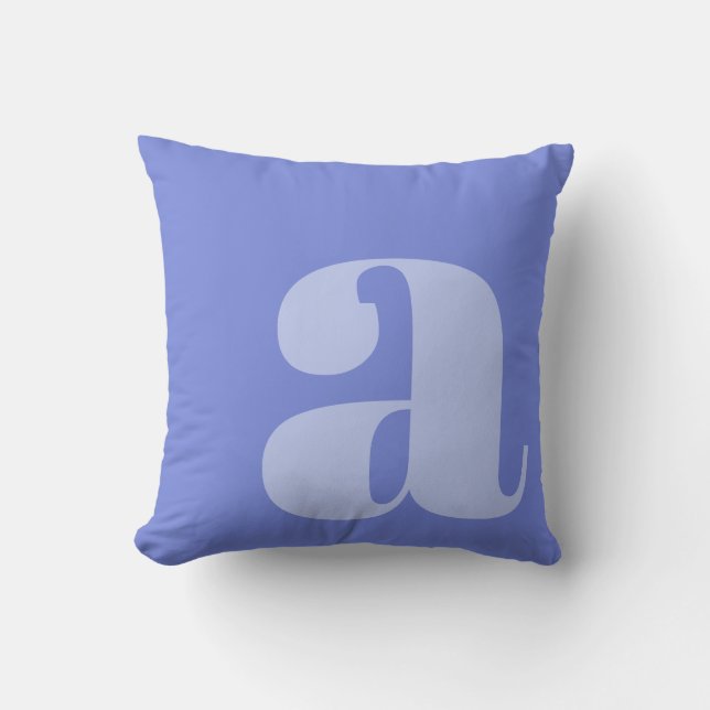 Modern Monogram Initiaal Letter Trendy Periwinkle Kussen (Voorkant)