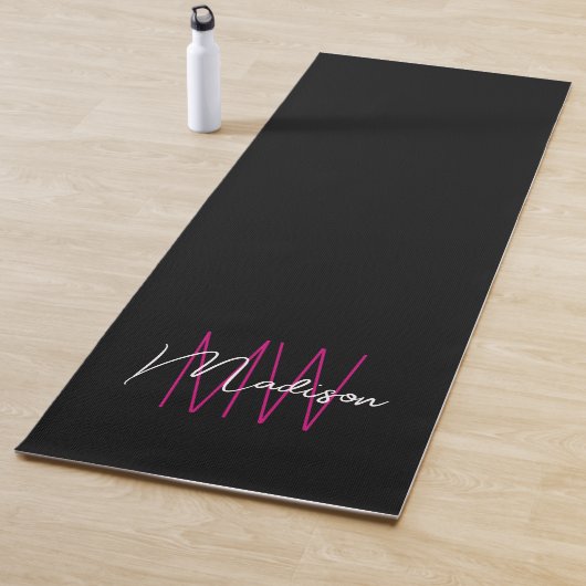 Modern Monogram Naam Script Zwart Roze Yogamat (In situ)