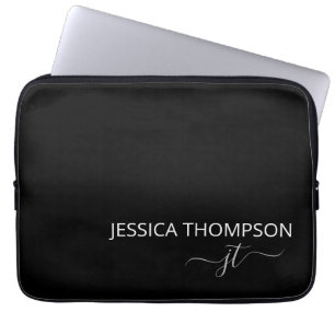 Modern monogram naam stijlvol zwart wit laptop sleeve