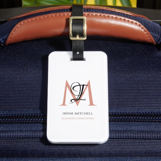 Modern Monogram Naam Zwart Wit Roos Goud Eenvoudig Bagagelabel (Voorkant Insitu 2)