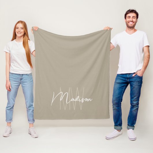 Modern monogram naamscript beige fleece deken (In situ)