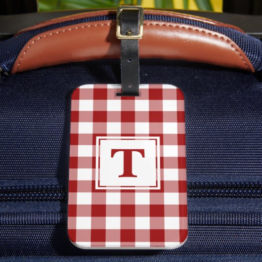 Modern Monogram Red en White Gingham Pattern Bagagelabel (Voorkant Insitu 2)