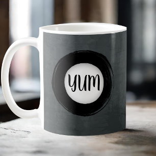 Modern Monogram Zwart Cirkel op Trendy Grunge Grij Koffiemok