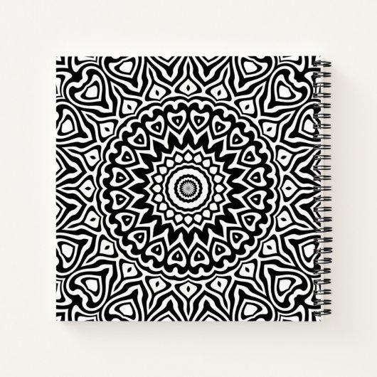 Modern Monogrammed Black and White Mandala Pattern Notitieboek (Achterkant)