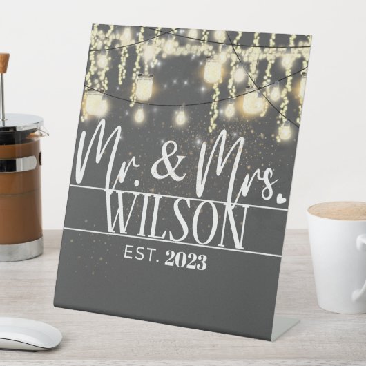 Modern Mr & Mrs. Vast Lights Wedding Reclamebord Met Voetstuk