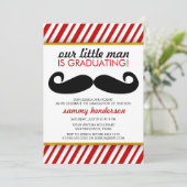 Modern Mustache Boy Afstuderen Invitation Kaart (Staand voorkant)