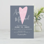 Modern Muted Blue Pink Heart Wedding Kaart (Staand voorkant)