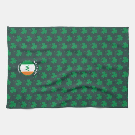 Modern Name Monogram Irish Flag Shamrock Theedoek (Horizontaal)